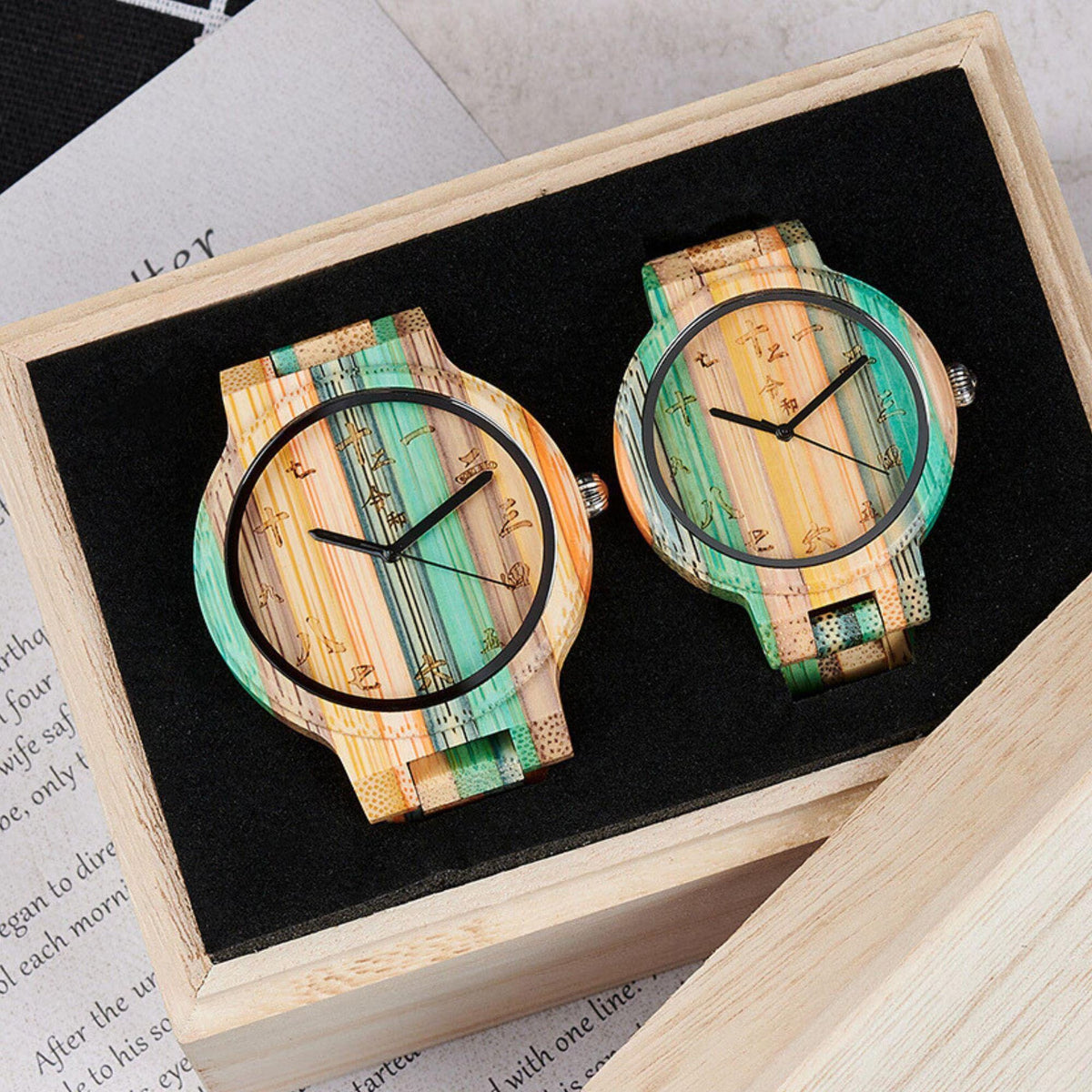 W210 Personalized Wooden Couple Watch