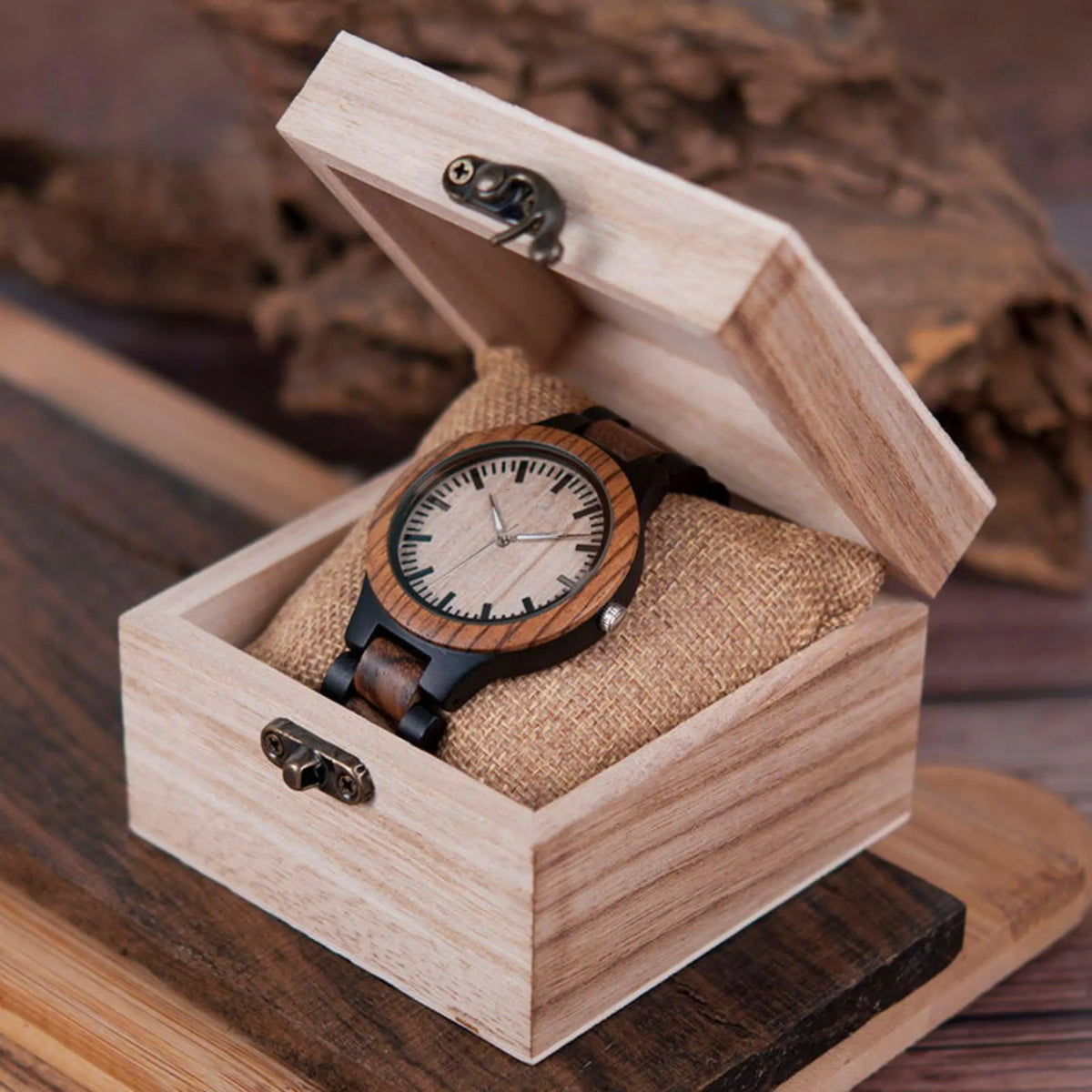 W202 Personalized Women Watch